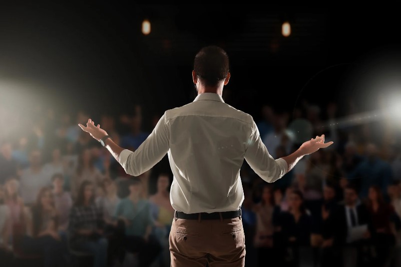 Extemporaneous Speaking crowd